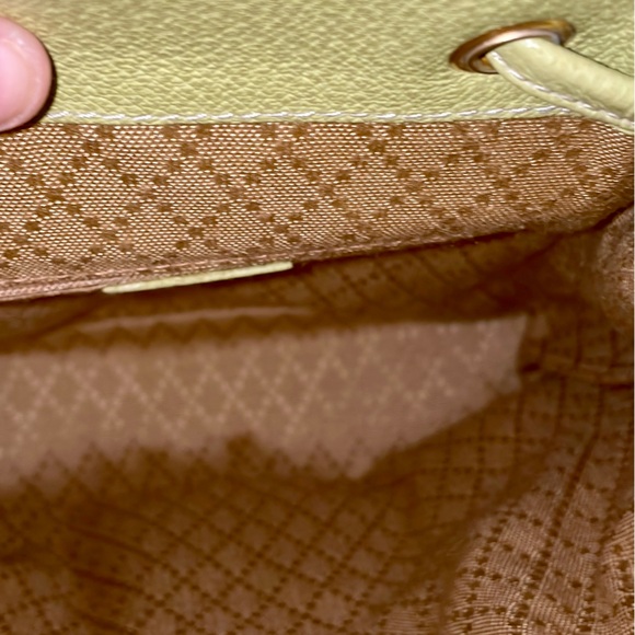 ~ SOLD ~ GUCCI Bamboo Tassel Oval Leather Backpack - Picture 8 of 9